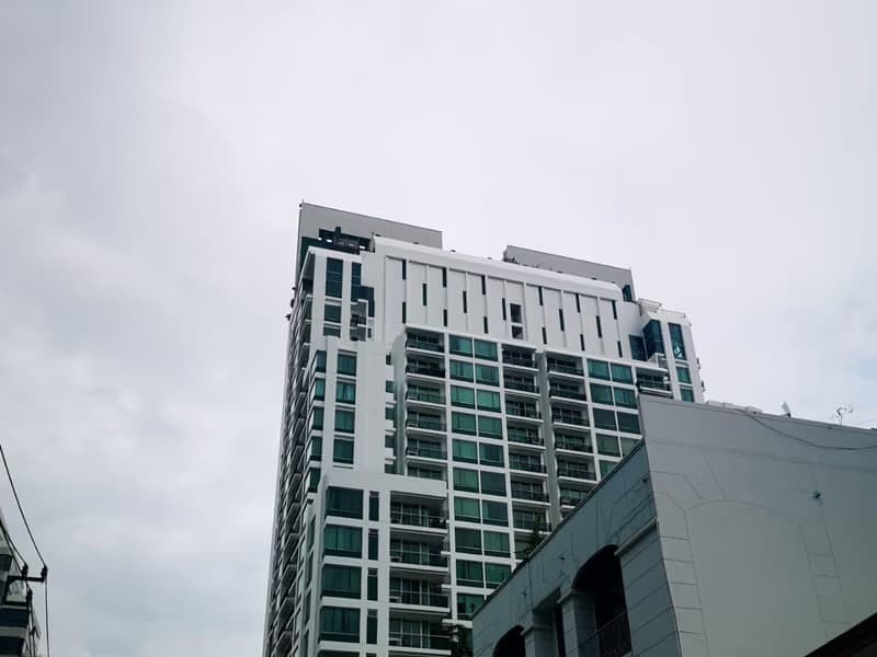 1 Bed Condo for Rent  Near Asok BTS