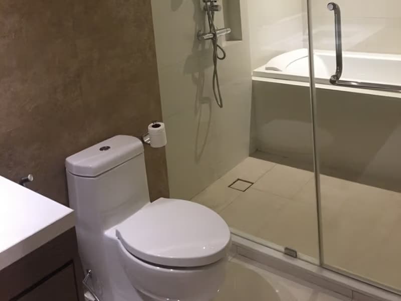 2 Bed Condo for Rent in Khlong Toei