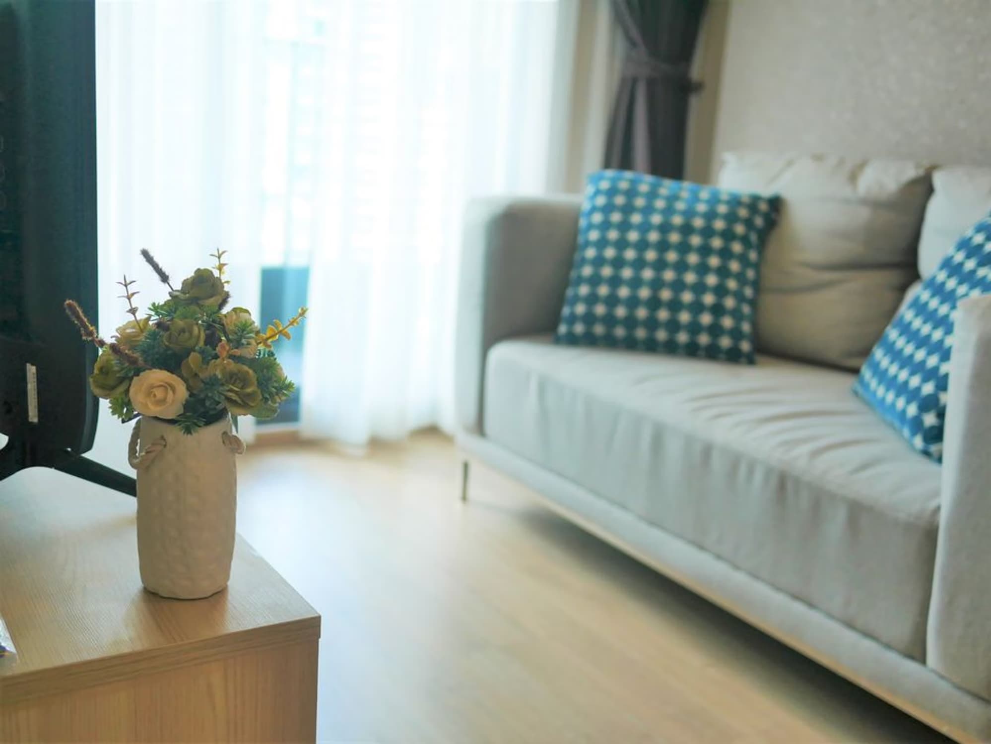  - Image 7