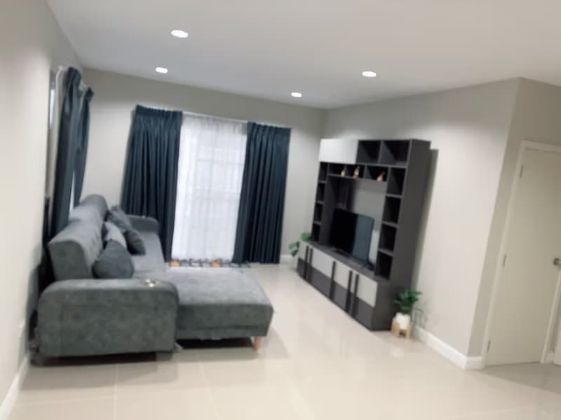 3 Bed House for Rent in San Kamphaeng