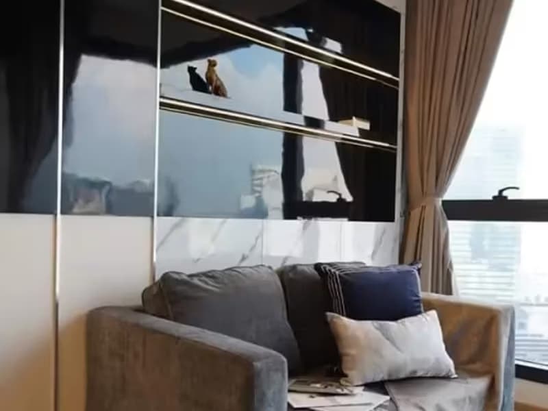 1 Bedroom Condo