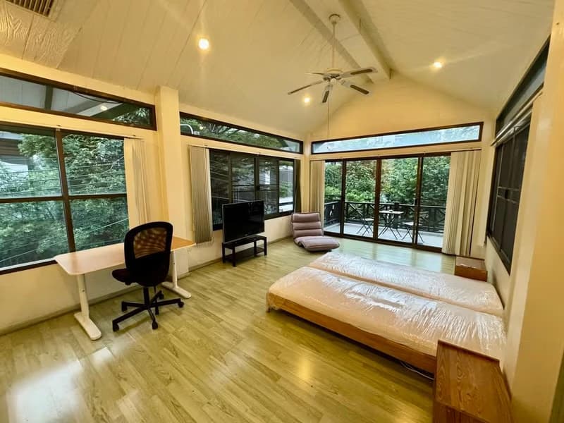 4 Bed House for Rent in Sathon