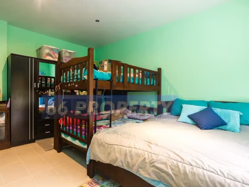 Studio for Sale in 
