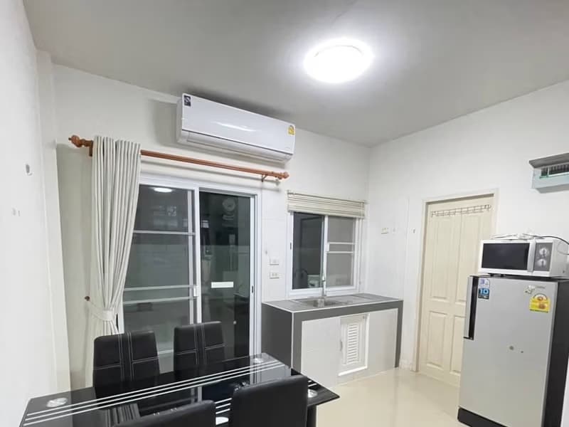 3 Bed Townhouse for Rent in Saraphi