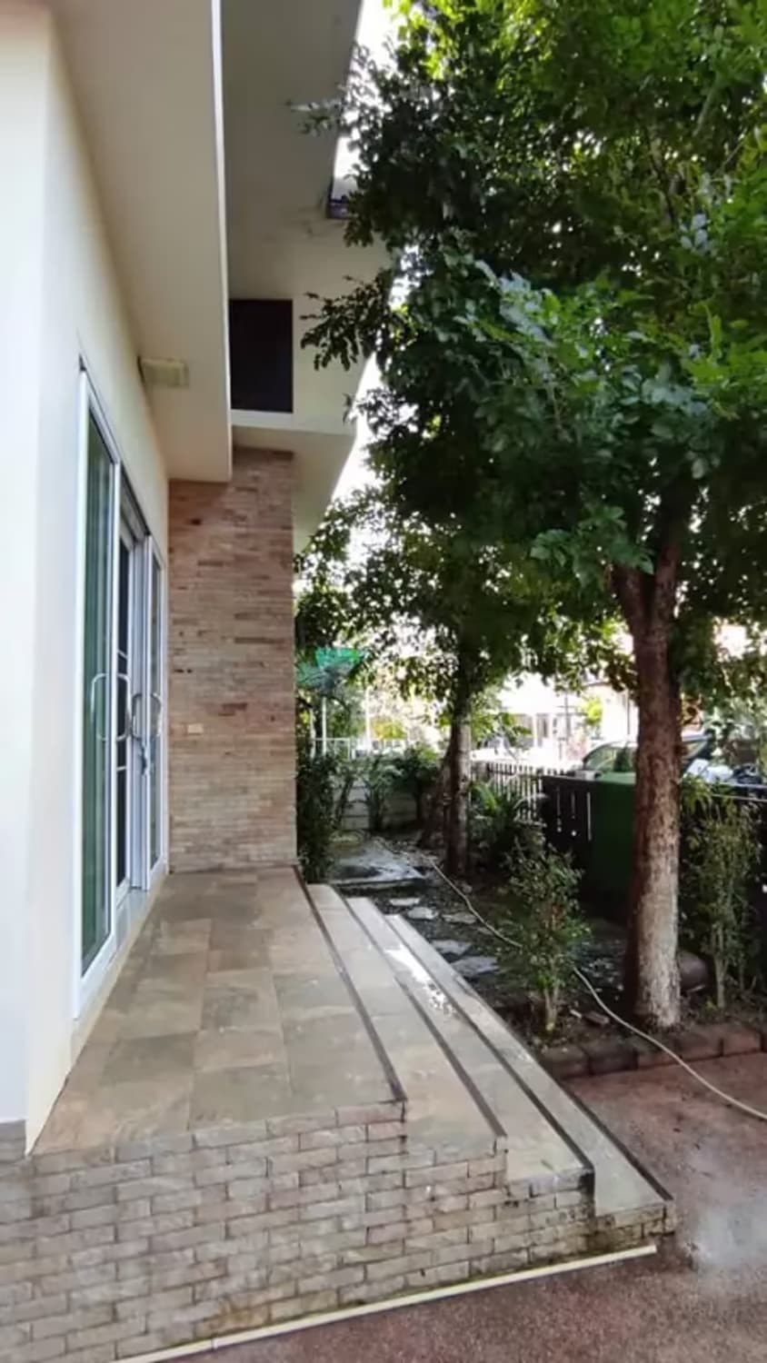 3 Bedroom House - Image 8