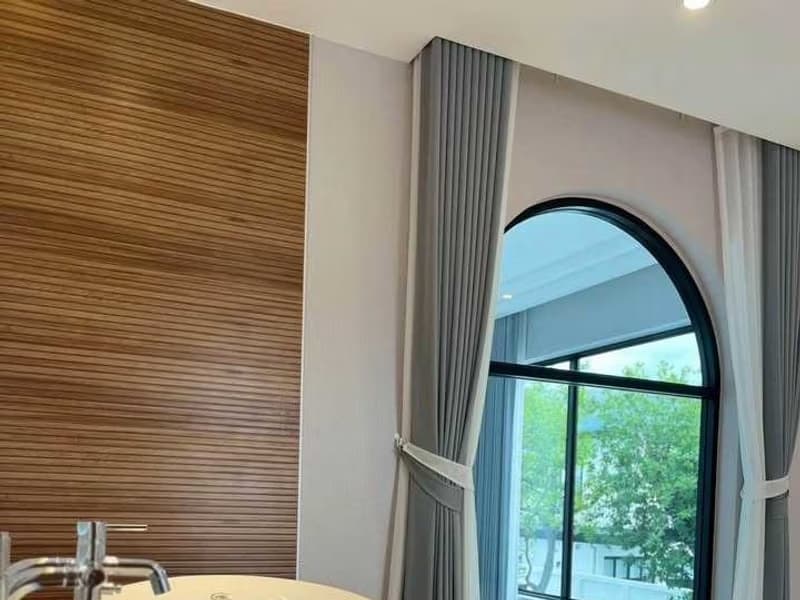 4 Bed House for Rent in Mueang Chiang Mai District