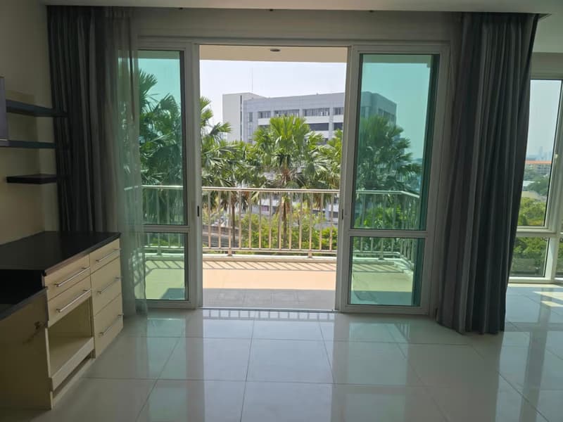 3 Bed Condo for Sale in Watthana