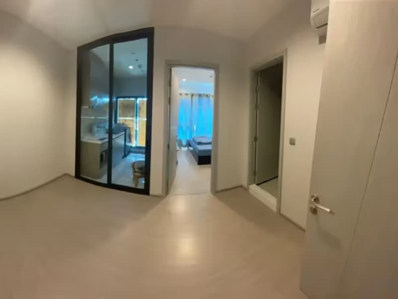 1 Bedroom Condo