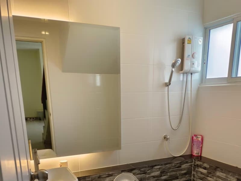 4 Bed House for Rent in San Sai
