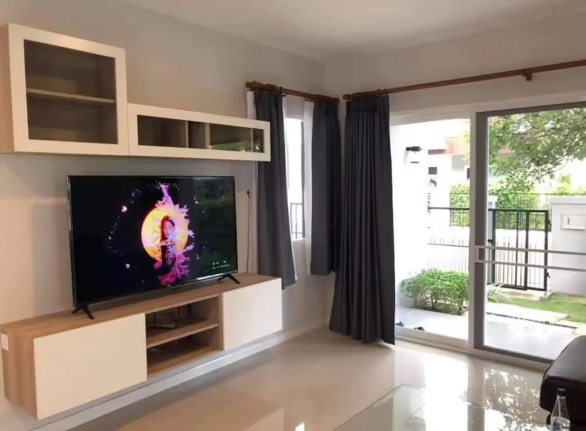 3 Bedroom House - Image 9