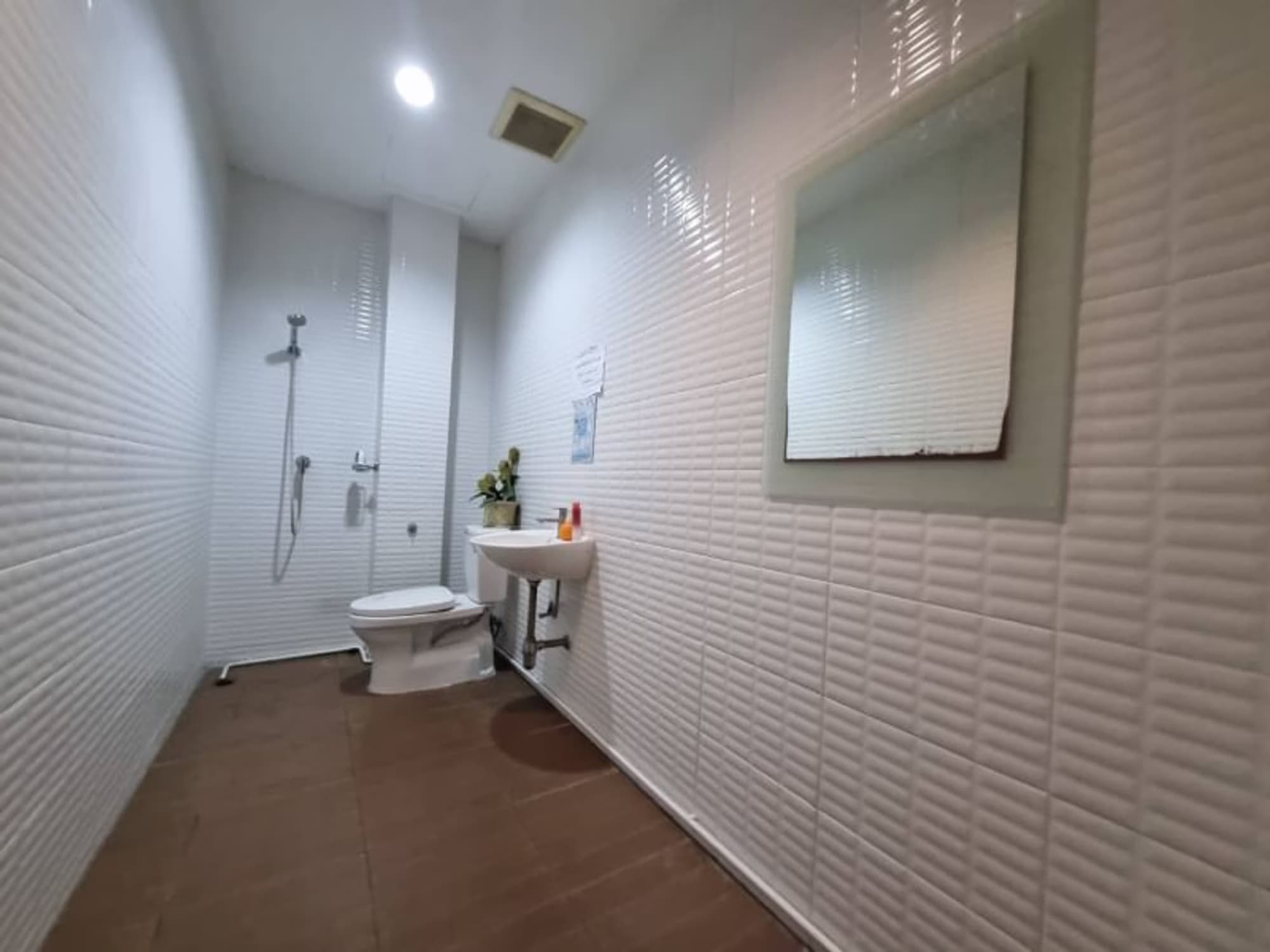 Commercial for Rent in Khlong Toei - Image 16