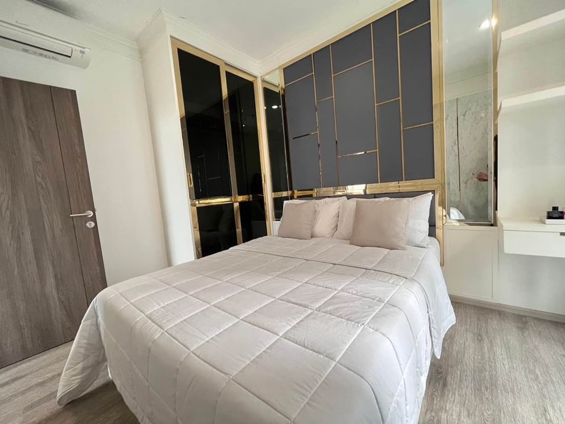 2 Bed Condo for Rent  Near Phetchaburi MRT - Image 11