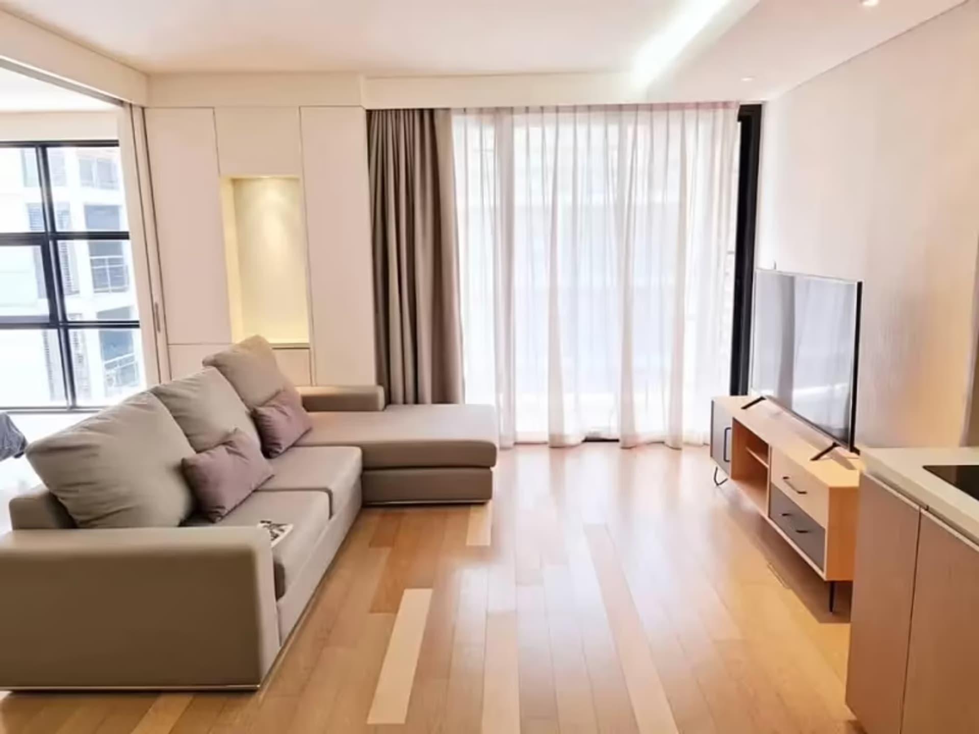 Condo for Rent at MODE Sukhumvit 61 - Image 1