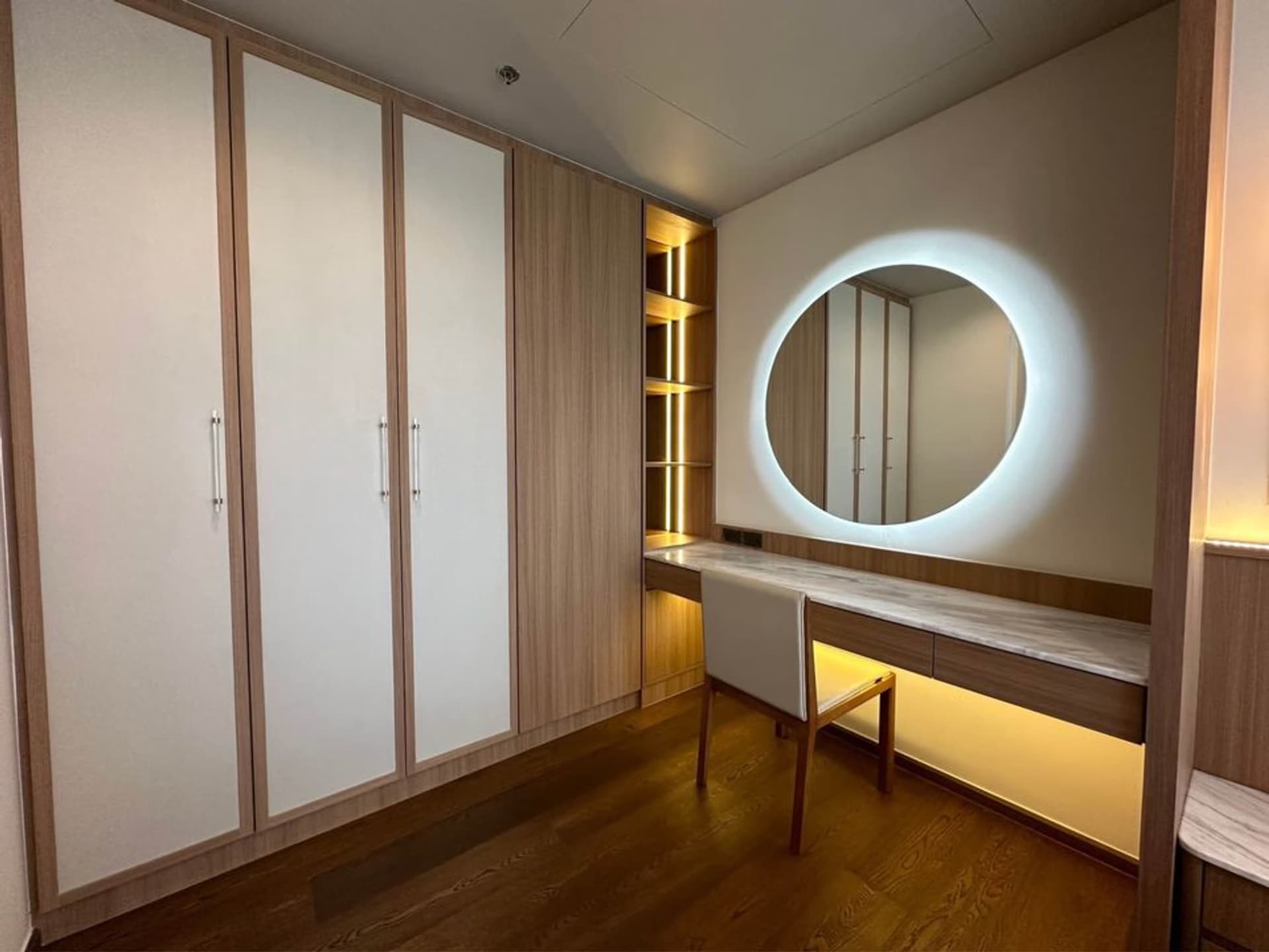 2 Bed Condo for Rent in Khlong Toei - Image 8