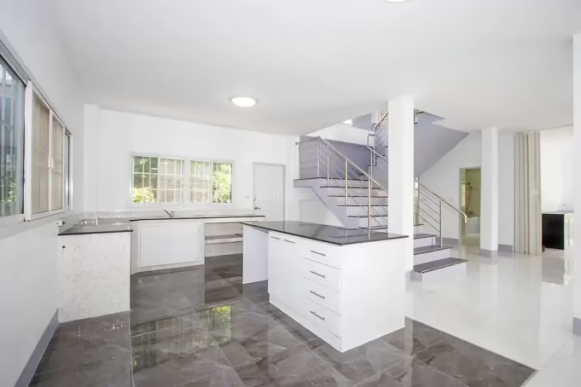3 Bedroom House - Image 2