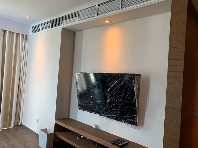Condo for Rent at The Crest Ruamrudee