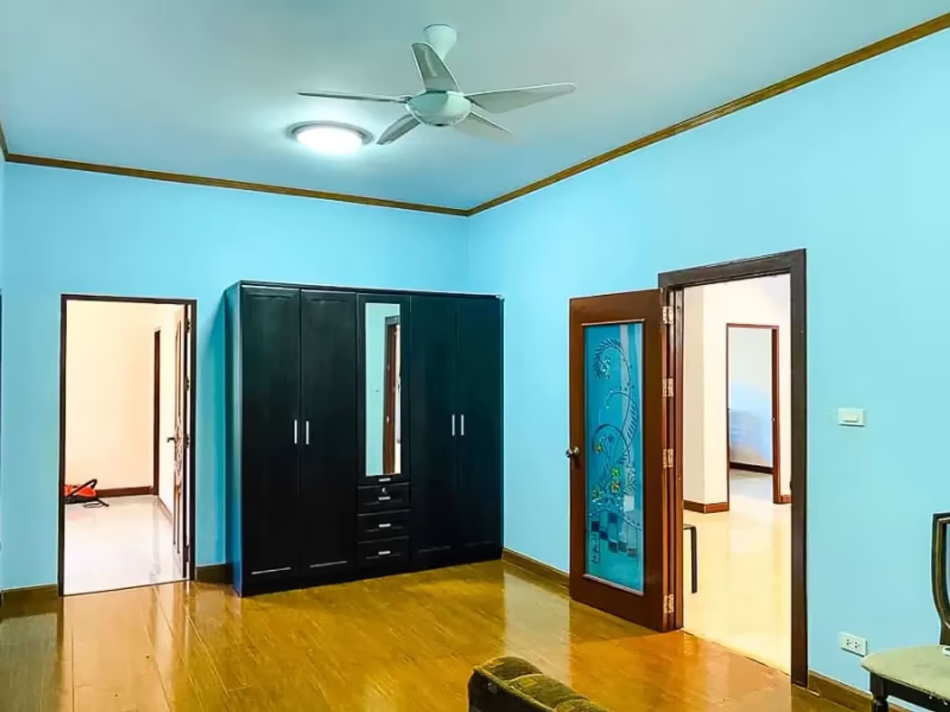 4 Bedroom House - Image 1