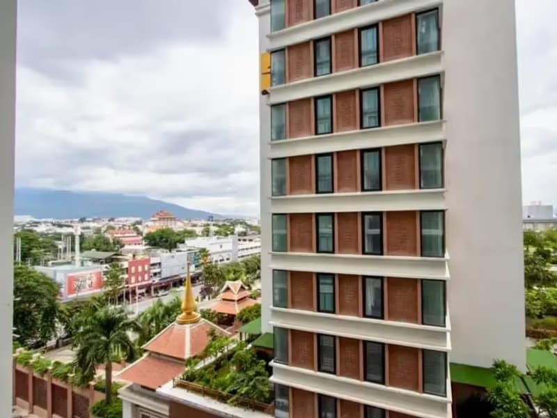 1 Bedroom Condo