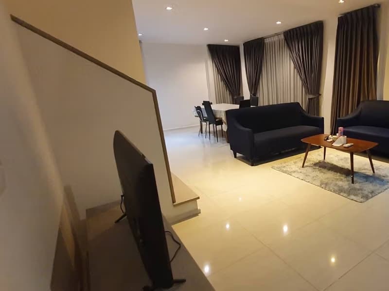 4 Bed House for Rent in Prawet