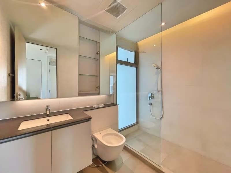 4 Bed Condo for Sale in Watthana