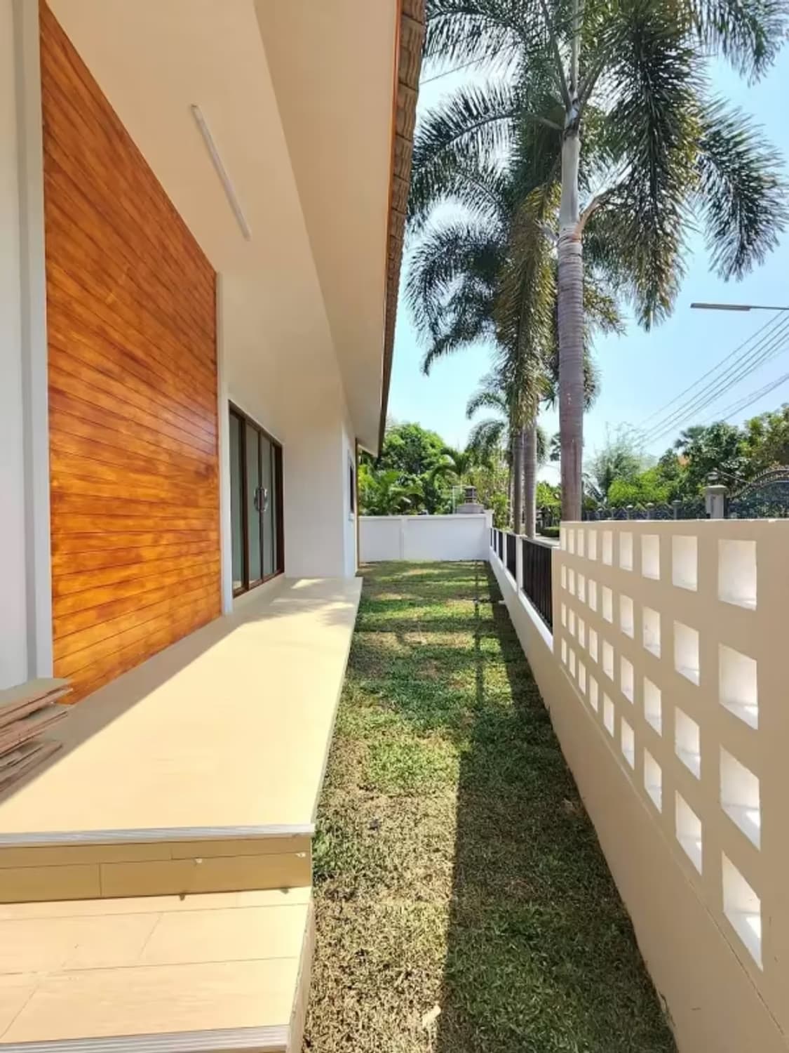3 Bedroom House - Image 8
