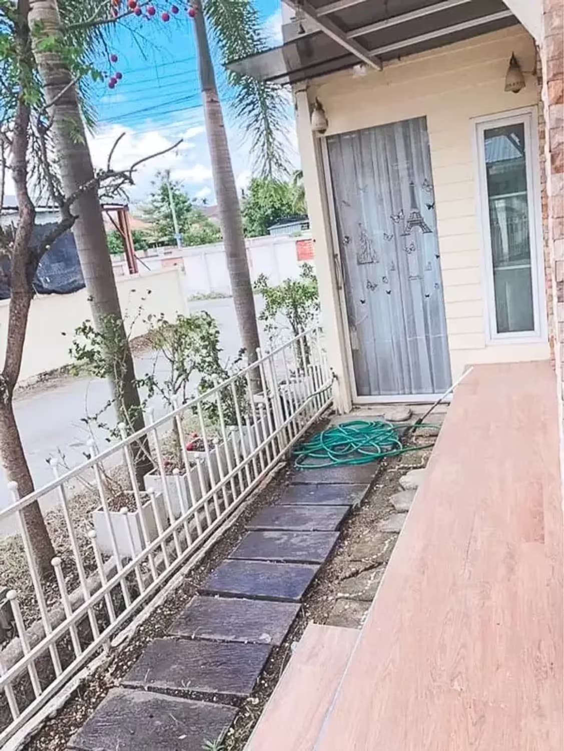4 Bedroom House - Image 5