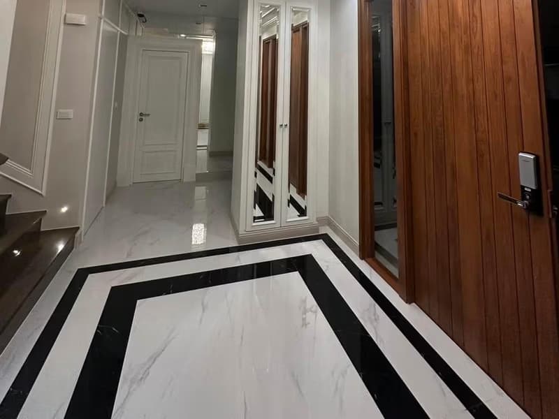 4 Bed House for Rent and Sale in Bang Kapi