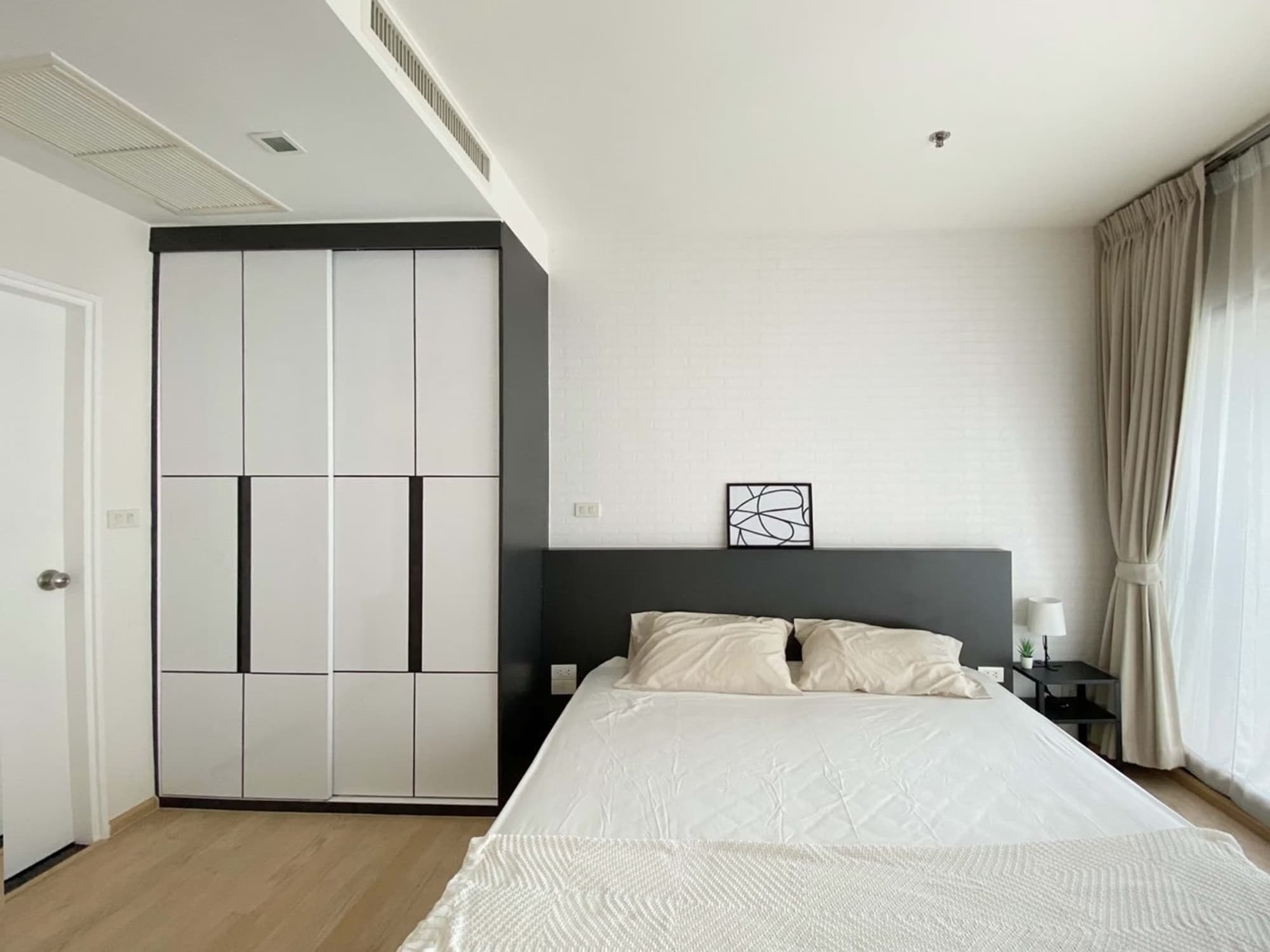 undefined Bed Condo for Sale in undefined - Image 9