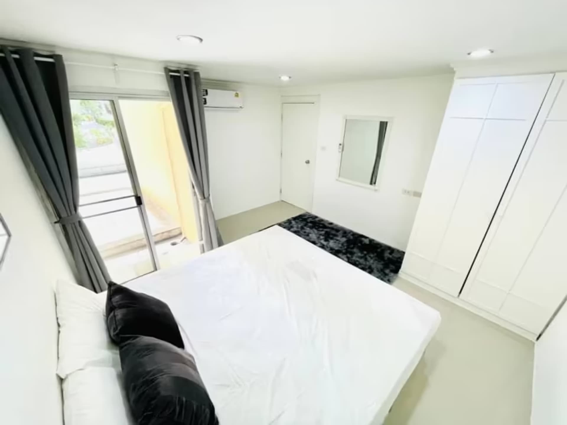  - Image 8