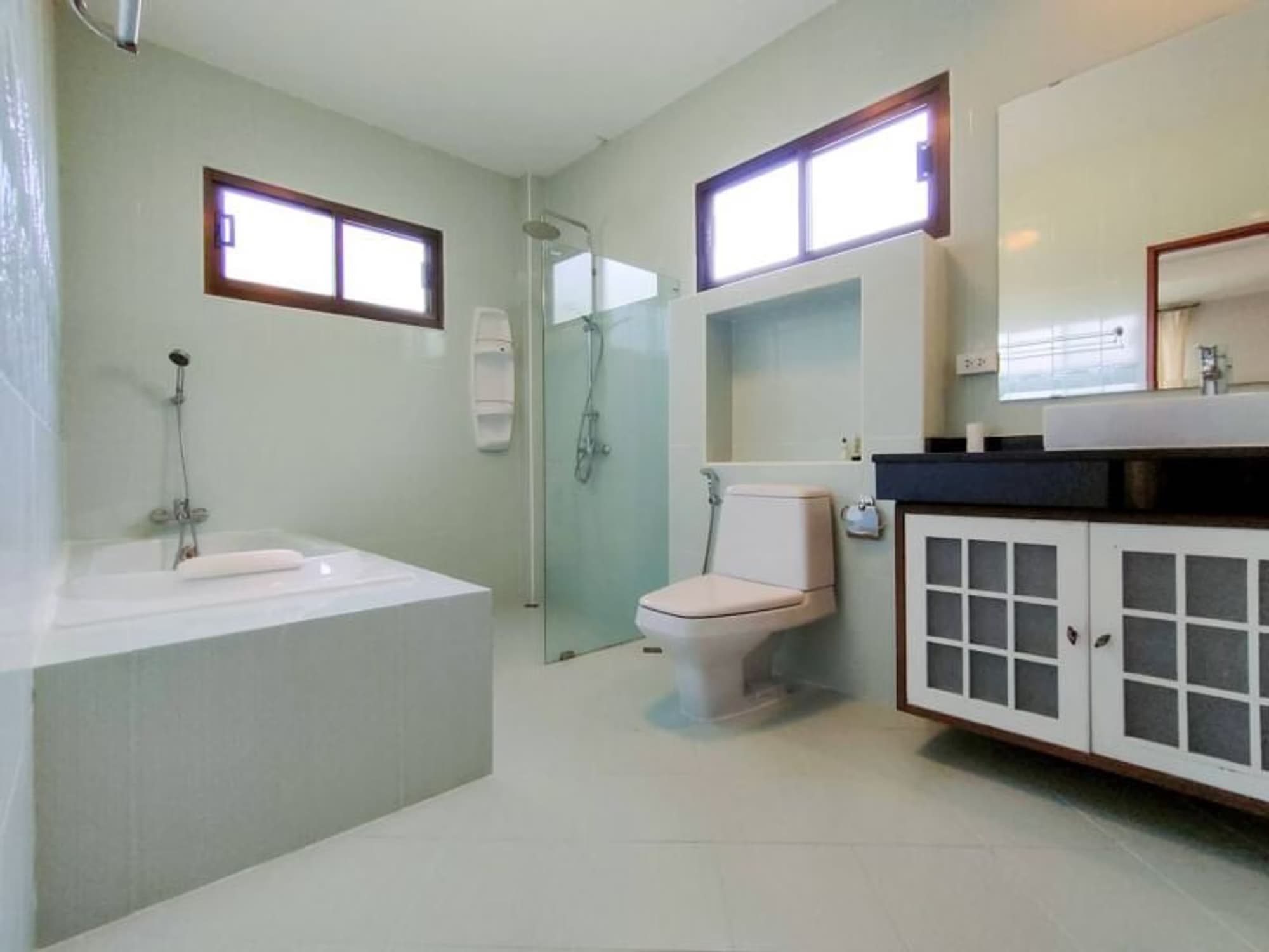 5 Bed House for Rent in Hang Dong District - Image 12