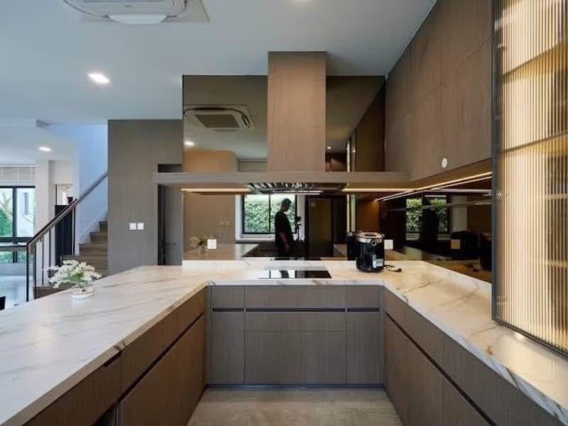 4 Bed House for Rent and Sale in Bang Phli