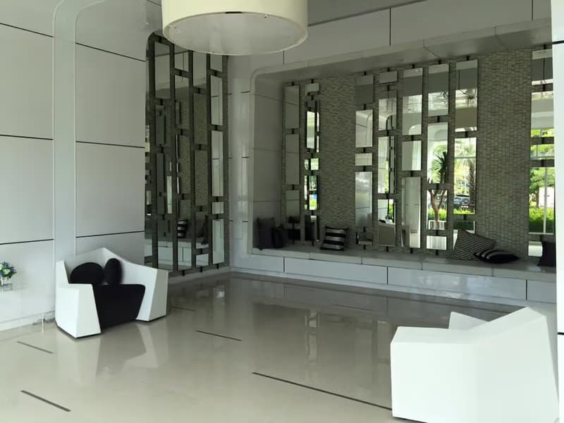 Condo for Rent at Supalai Park Ekkamai - Thonglor
