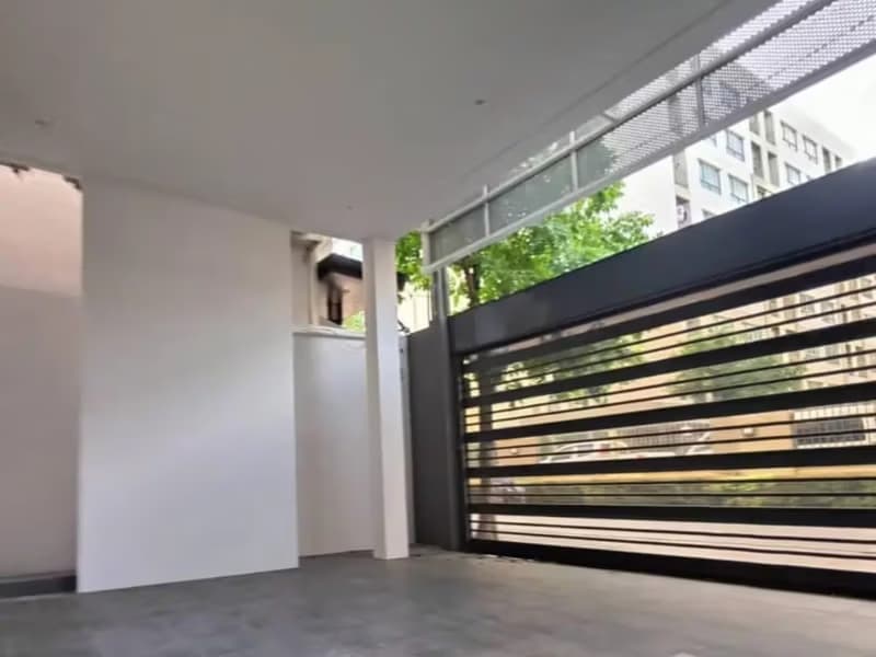Townhouse for Rent in Phatthanakan 26