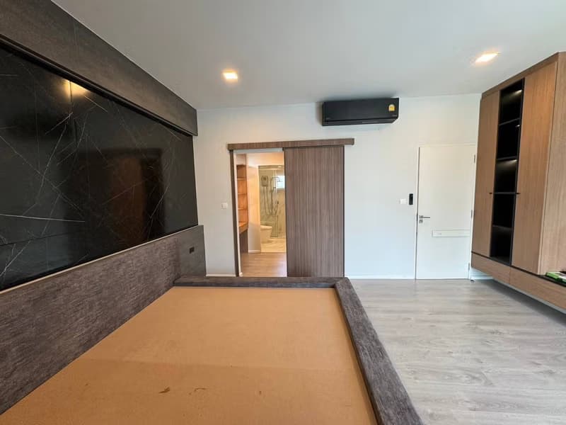 4 Bed House for Rent in Prawet