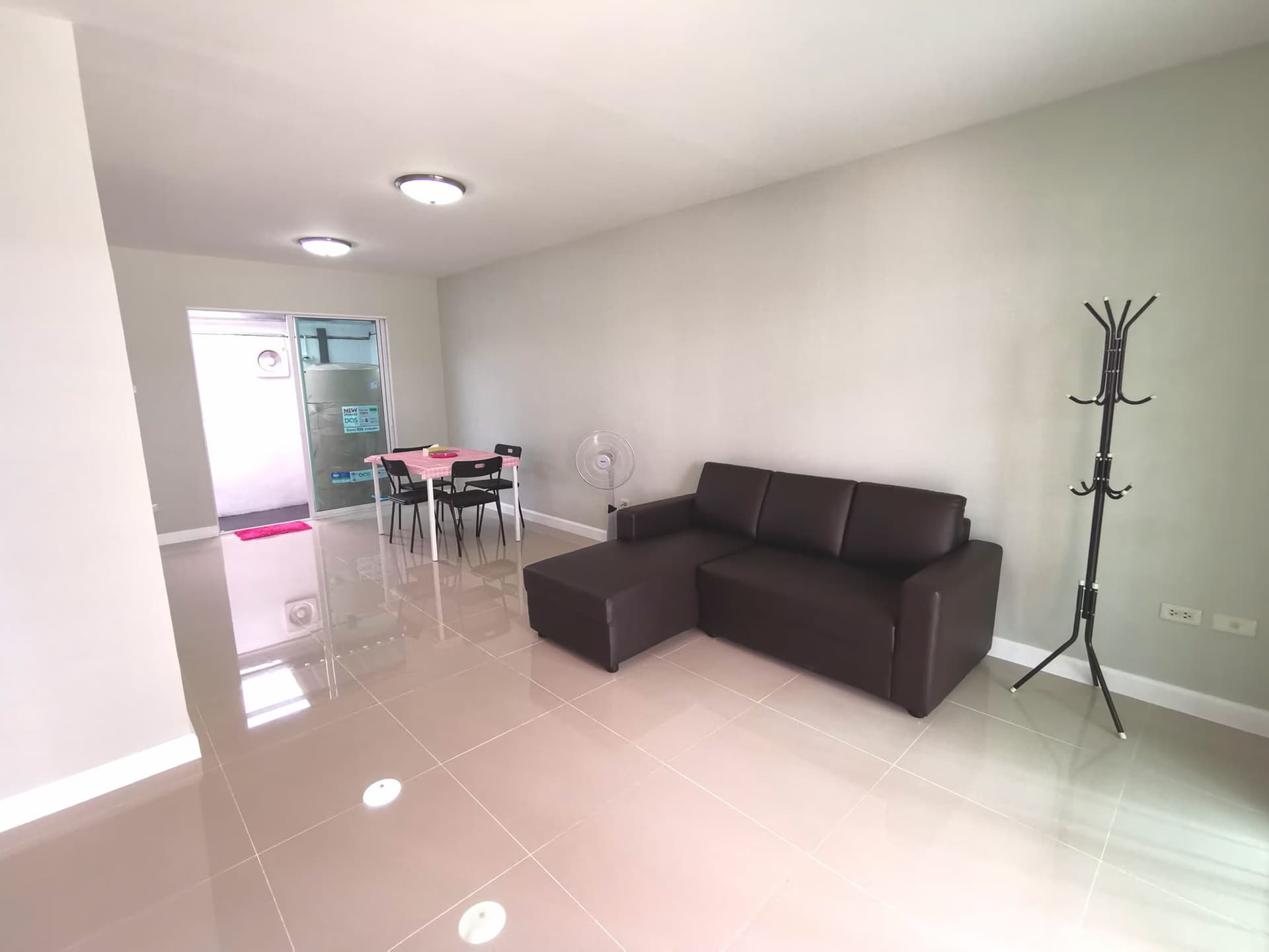 3 Bed Townhouse for Rent in Saraphi - Image 2