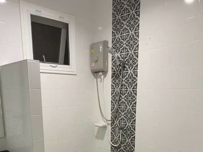 3 Bed House for Rent in Saraphi