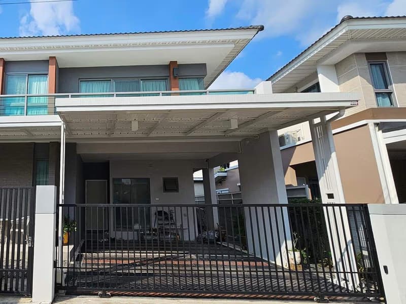 4 Bed House for Rent and Sale in Lat Krabang