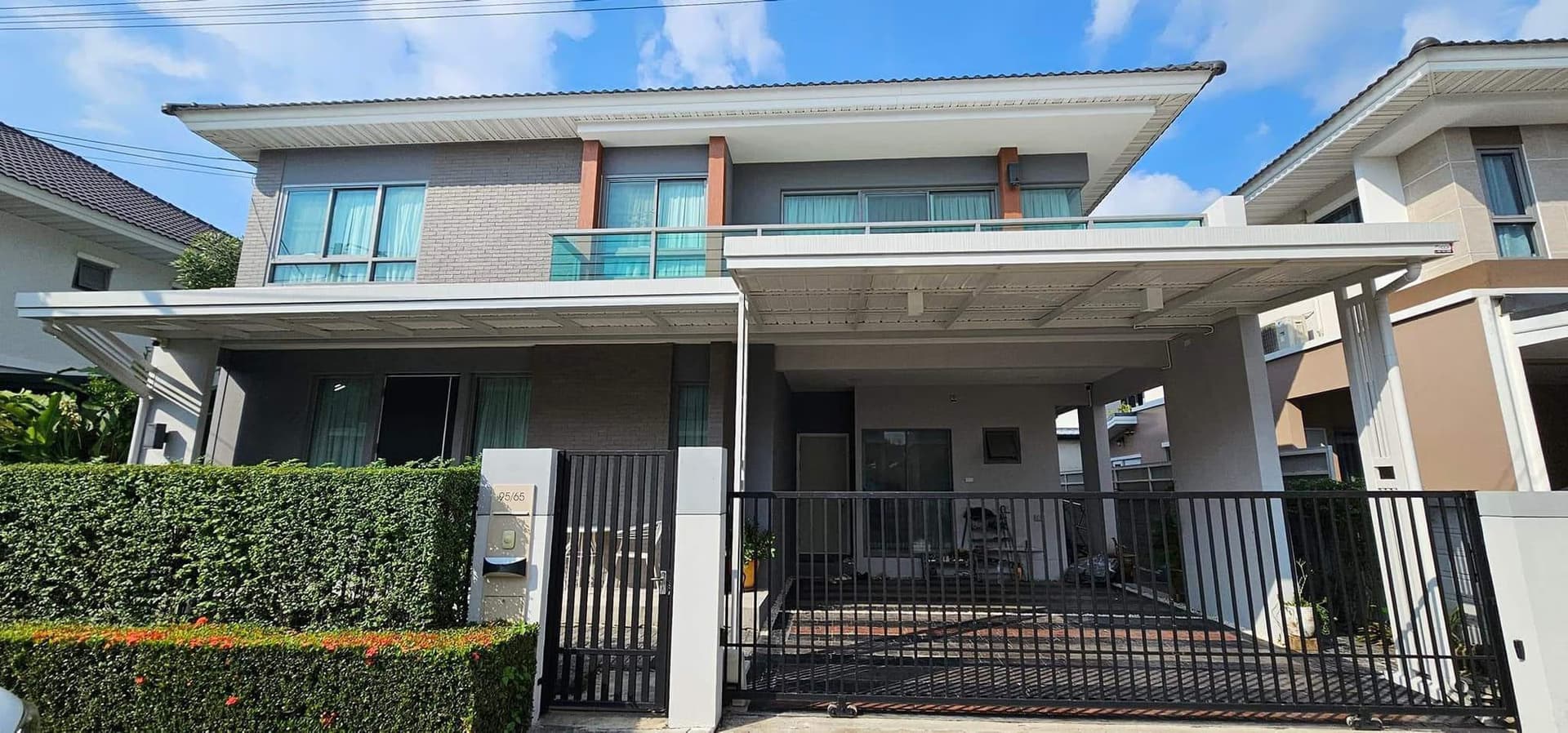 4 Bed House for Rent and Sale in Lat Krabang - Image 3