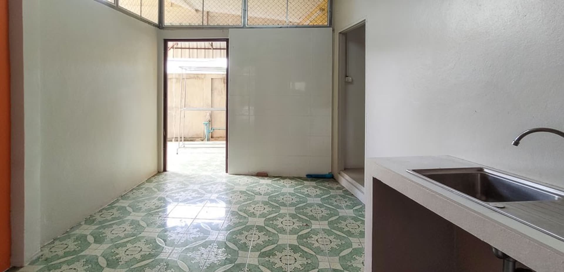 4 Bedroom House - Image 20