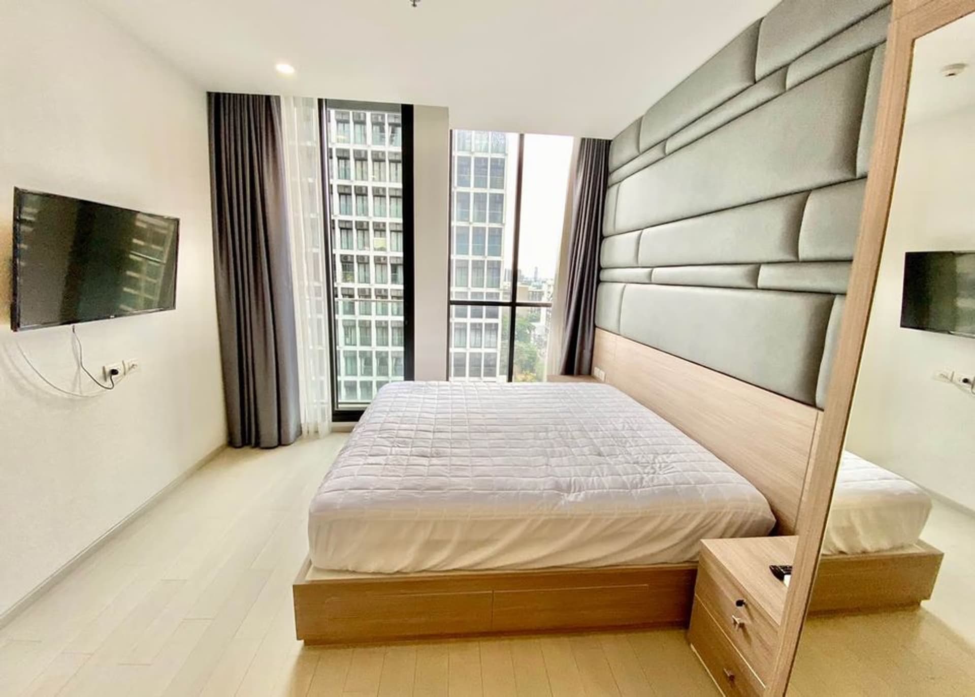 2 ห้องนอน Condo สำหรับ จำหน่าย ใกล้ Phloen Chit BTS - Image 6