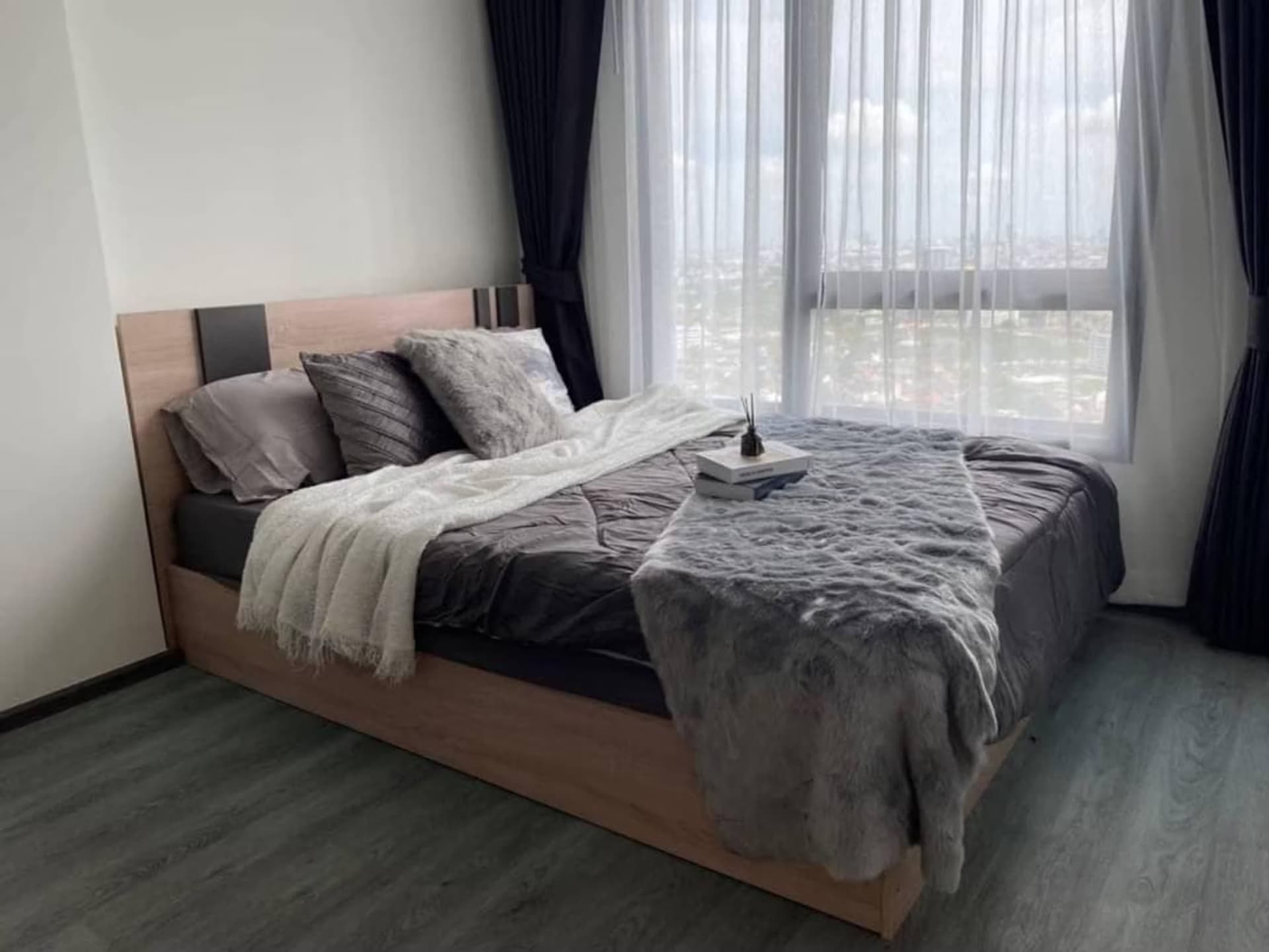  - Image 7