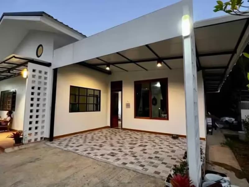 2 Bedroom House