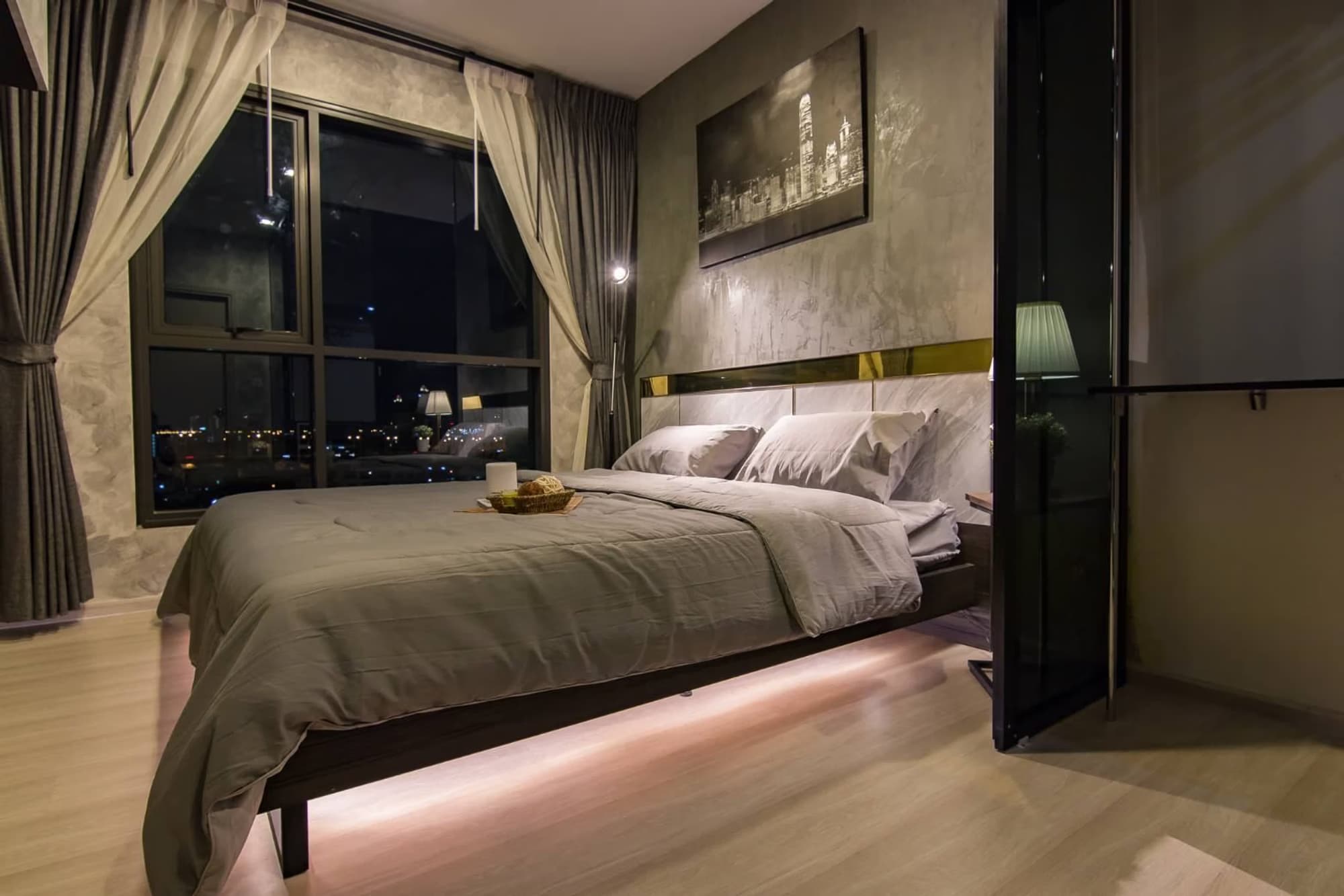 2 Bed Condo for Rent in Phra Khanong - Image 2