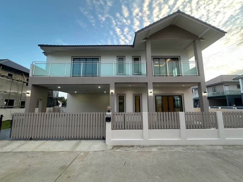 4 Bed House for Sale in San Sai District