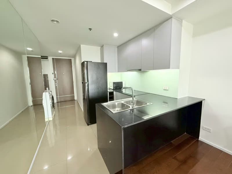 2 Bed Condo for Rent in Watthana