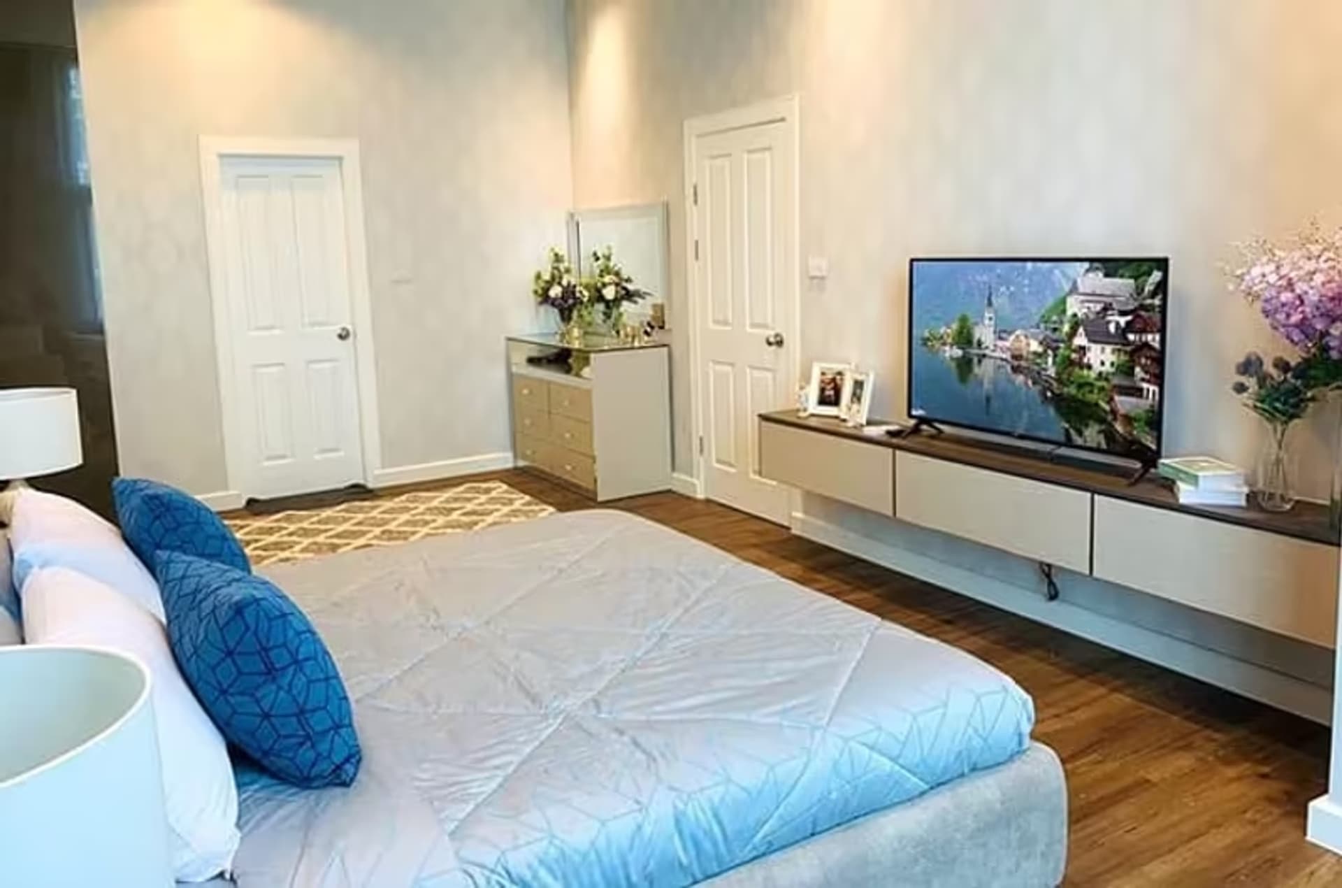 2 Bedroom Condo - Image 1