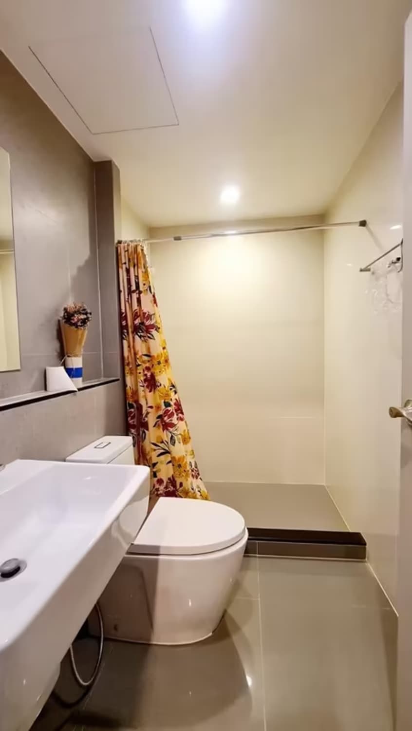 1 Bedroom Condo - Image 3