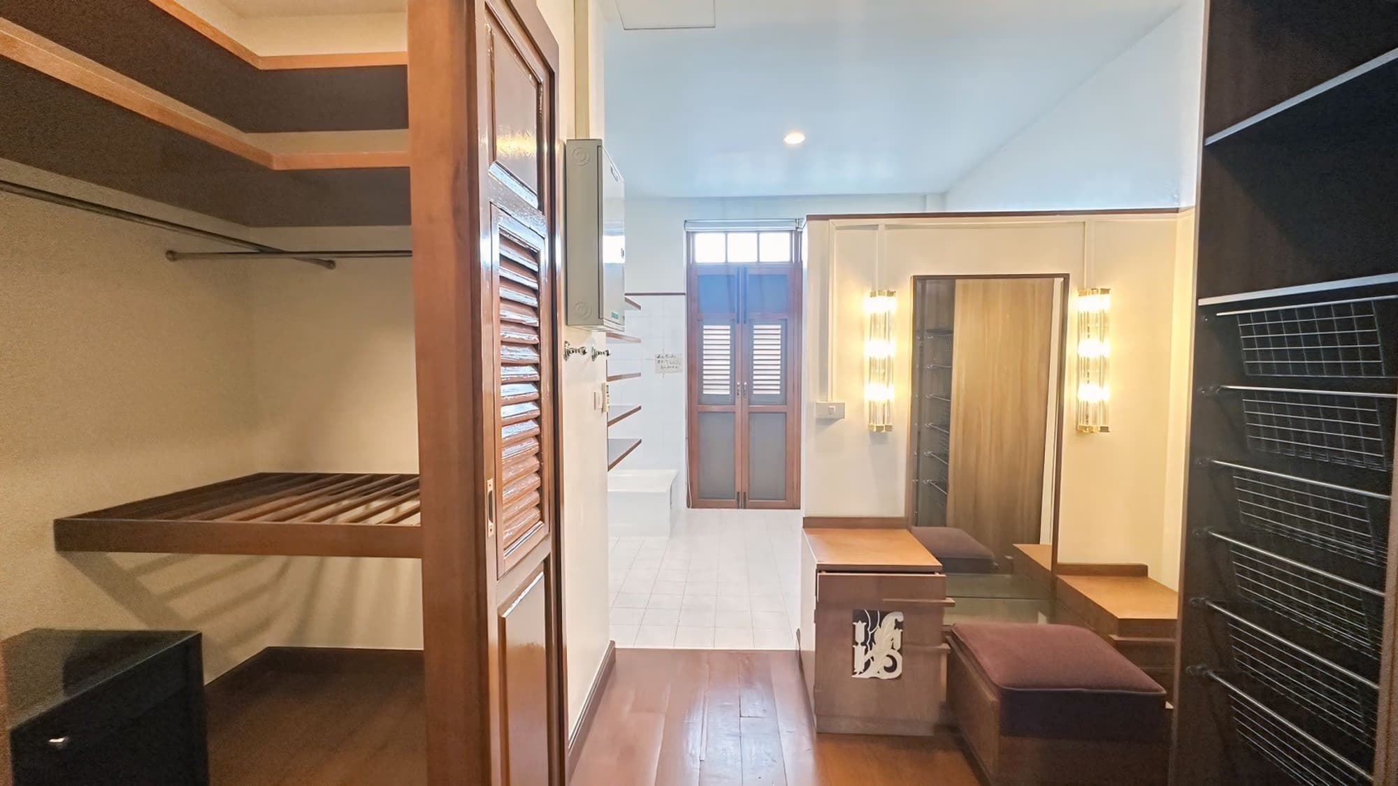 3 卧室 别墅 用于 出租 在 Khlong Toei - Image 11