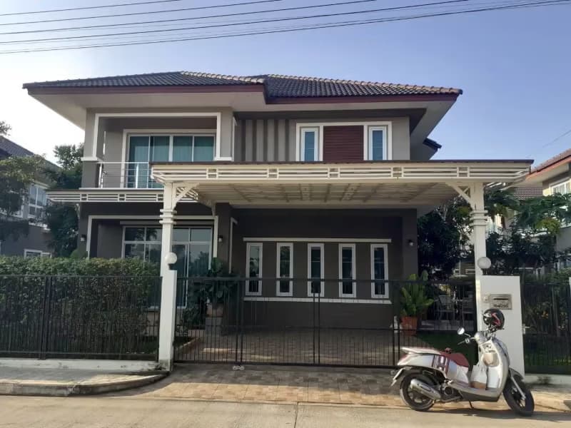 4 Bedroom House