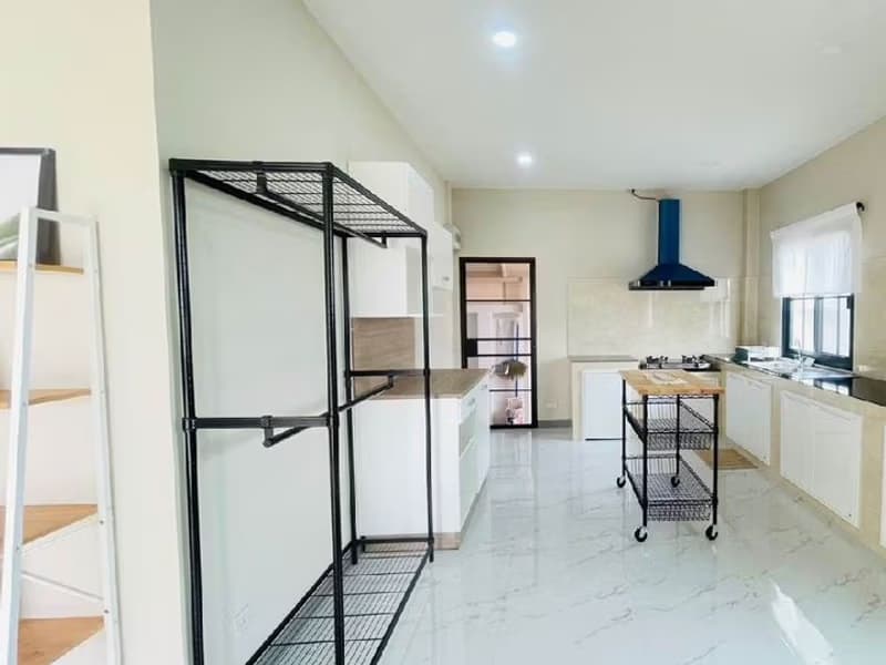 3 Bed House for Rent in San Sai